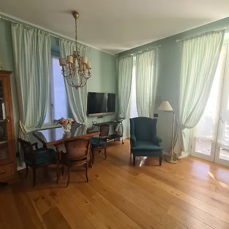 Green Home Apartment Como