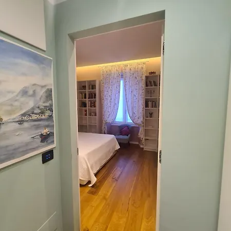 Green Home Apartment *