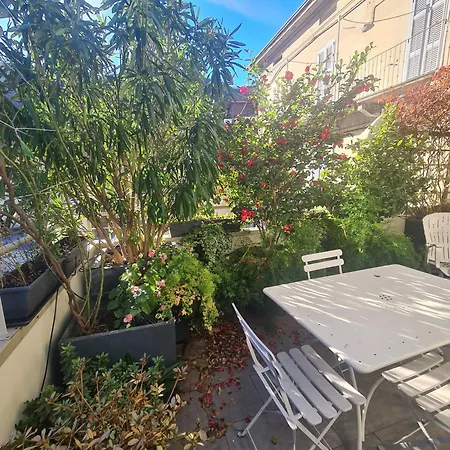 Green Home Apartment